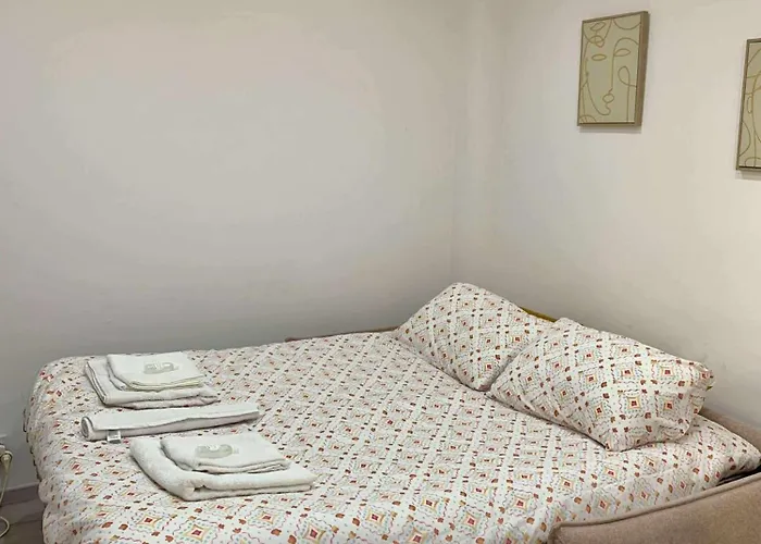 1 Centre Rdc בר-לה-דוק